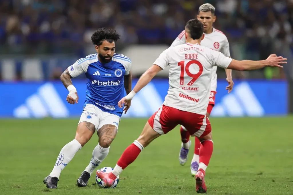 Gabigol em Cruzeiro x Internacional. Foto: Gilson Lobo/AGIF