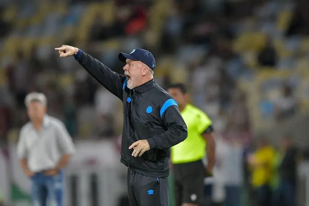 Mano Menezes técnico do Grêmio durante partida contra o Fluminense -Foto: Thiago Ribeiro/AGIF