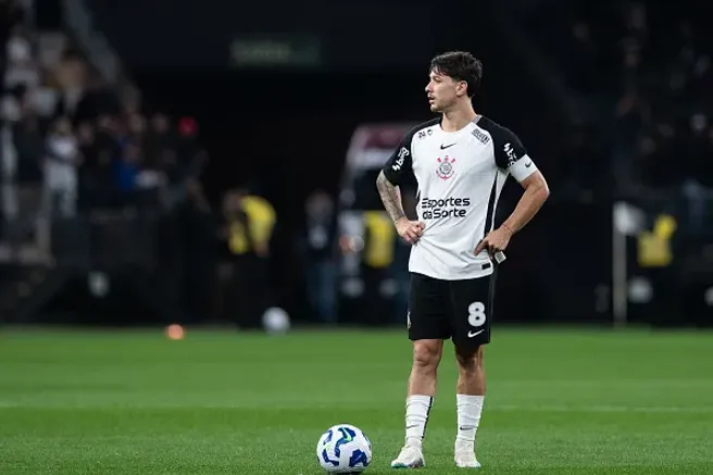 Rodrigo Garro atuando no Corinthians – (Photo by Riquelve Nata/Sports Press Photo/Getty Images)