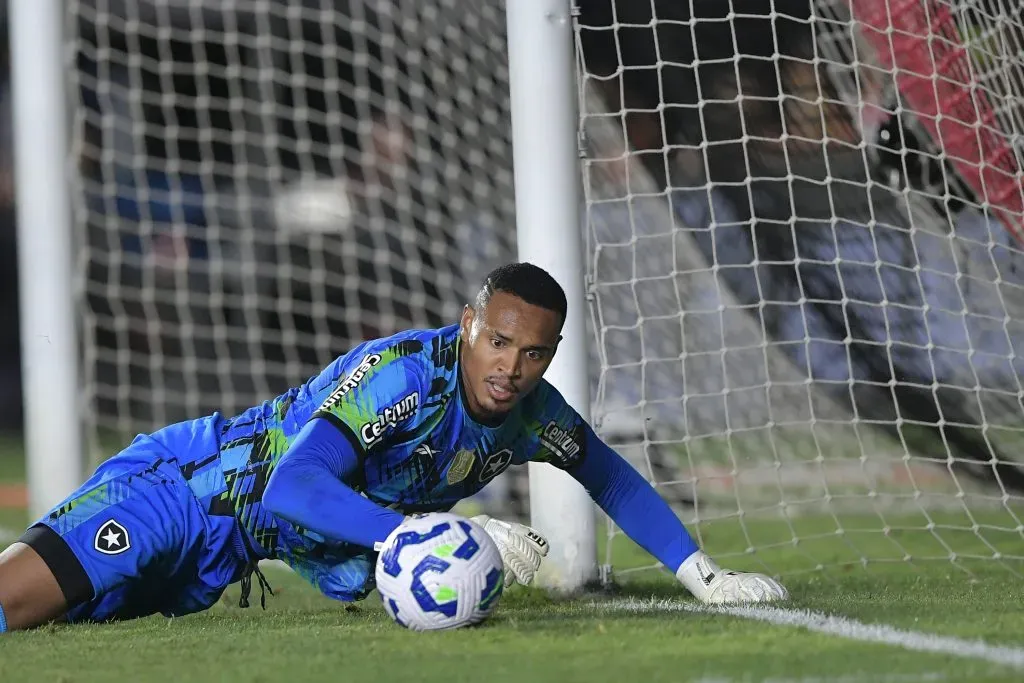 RJ – RIO DE JANEIRO – 27/08/2025 – COPA DO BRASIL 2025, VASCO X BOTAFOGO – John goleiro do Botafogo durante partida contra o Vasco no estadio Sao Januario pelo campeonato Copa Do Brasil 2025. Foto: Thiago Ribeiro/AGIF