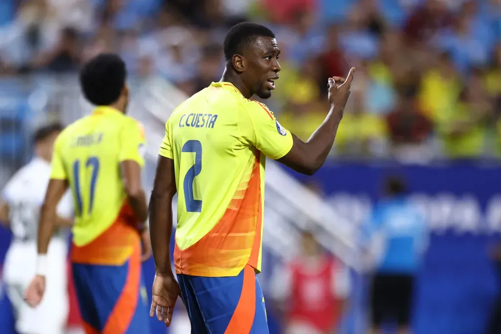 Carlos Cuesta em ação pela Seleção da Colômbia