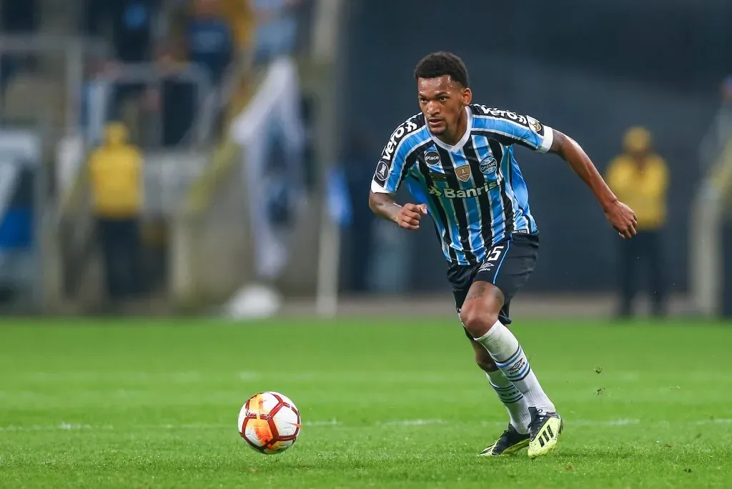 PORTO ALEGRE, BRAZIL – AUGUST 28: Jailson of Gremio during the match between Gremio and Estudiantes, part of Copa Conmebol Libertadores 2018, at Arena do Gremio on August 28, 2018, in Porto Alegre, Brazil. (Photo by Lucas Uebel/Getty Images)
