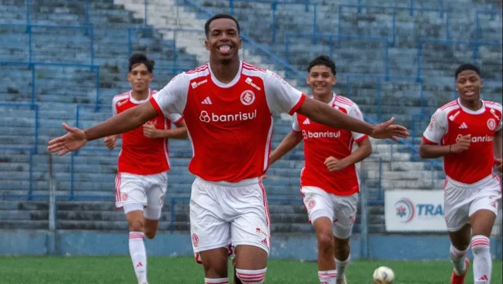 Esley, zagueiro do Inter. Rafaela Frison / Internacional