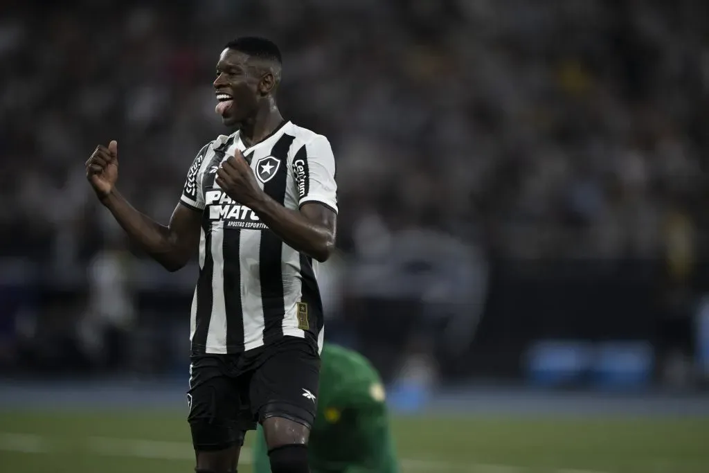 Luiz Henrique deixou saudades na torcida do Botafogo. Foto: Jorge Rodrigues/AGIF
