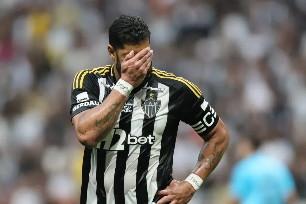 MG – BELO HORIZONTE – 14/09/2025 – BRASILEIRO A 2025, ATLETICO-MG X SANTOS – Hulk jogador do Atletico-MG lamenta durante partida contra o Santos no estadio Arena MRV pelo campeonato Brasileiro A 2025. Foto: Gilson Lobo/AGIF