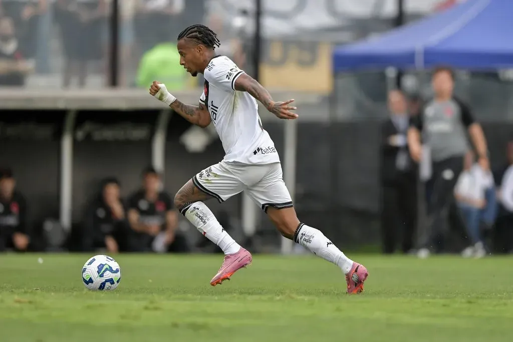 Tche Tche jogador do Vasco durante partida contra o Corinthians – Foto: Thiago Ribeiro/AGIF
