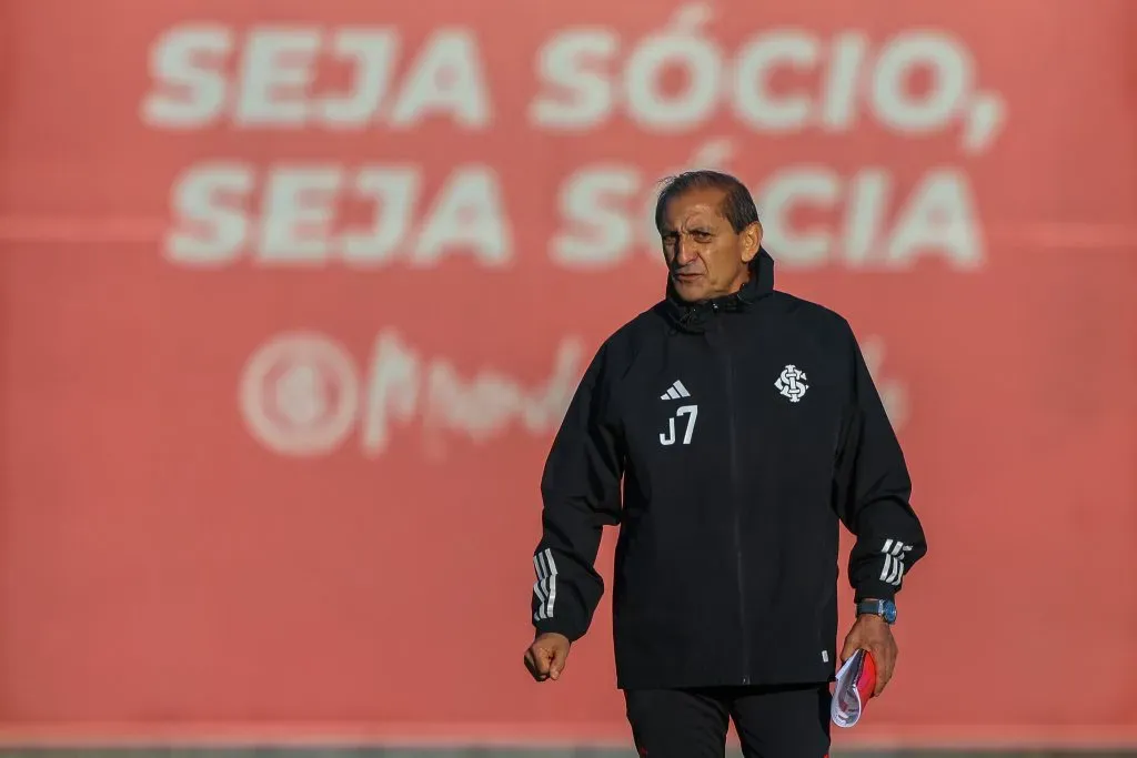 Nova comissão técnica do Inter gosta de Óscar Romero – Foto: Ricardo Duarte/Internacional.