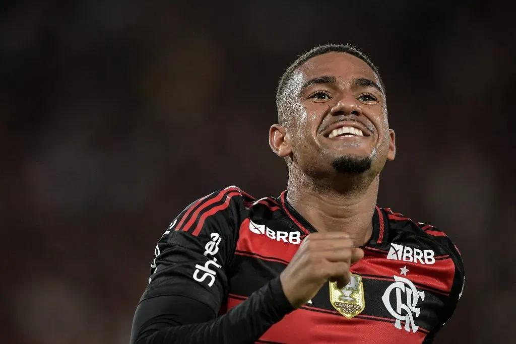 Samuel Lino é a maior contratação da história do Flamengo. Foto: Thiago Ribeiro/AGIF