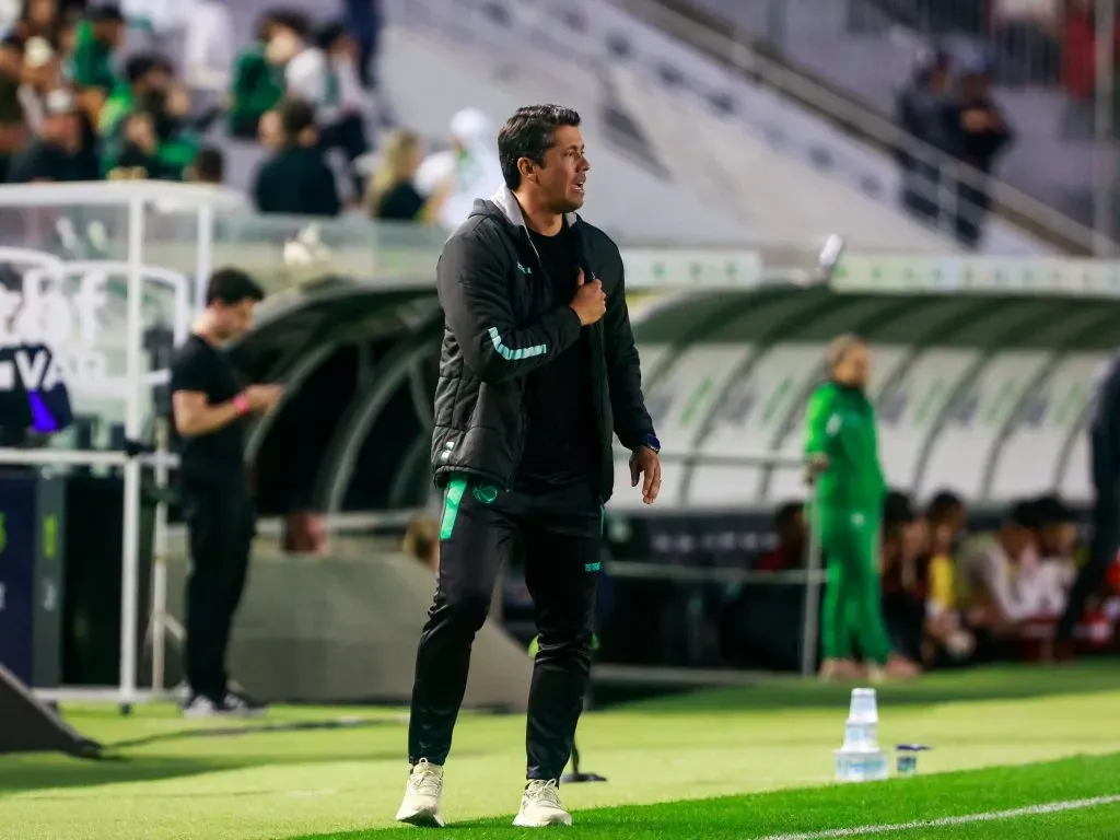 RS – CAXIAS DO SUL – 27/09/2025 – BRASILEIRO A 2025, JUVENTUDE X INTERNACIONAL – Thiago Carpini tecnico do Juventude durante partida contra o Internacional no estadio Alfredo Jaconi pelo campeonato Brasileiro A 2025. Foto: Luiz Erbes/AGIF