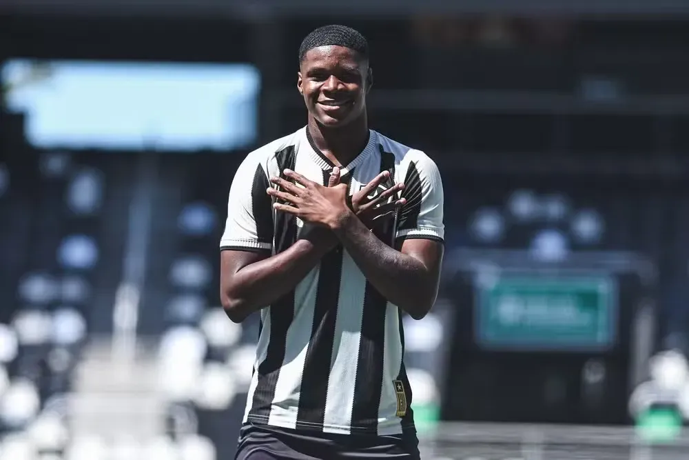 Kadir, jovem atacante do Botafogo (Imagem: Arthur Barreto/Botafogo)