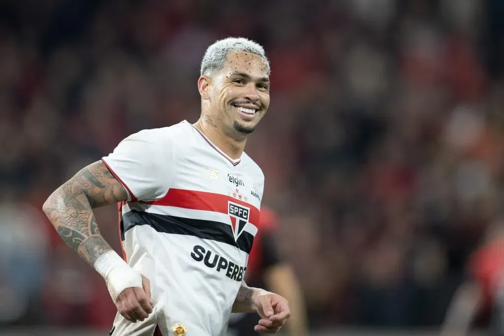 PR – CURITIBA – 06/08/2025 – COPA DO BRASIL 2025, ATHLETICO-PR X SAO PAULO – Luciano jogador do Sao Paulo durante partida contra o Athletico-PR no estadio Arena da Baixada pelo campeonato Copa Do Brasil 2025. Foto: Hedeson Alves/AGIF
