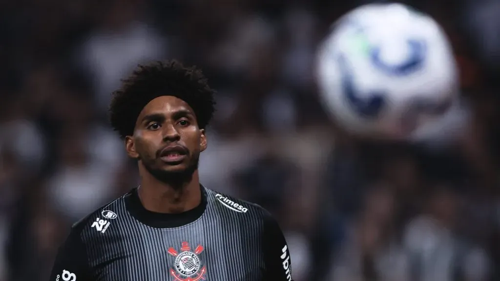Hugo Souza, goleiro do Corinthians. Foto: Ettore Chiereguini/AGIF