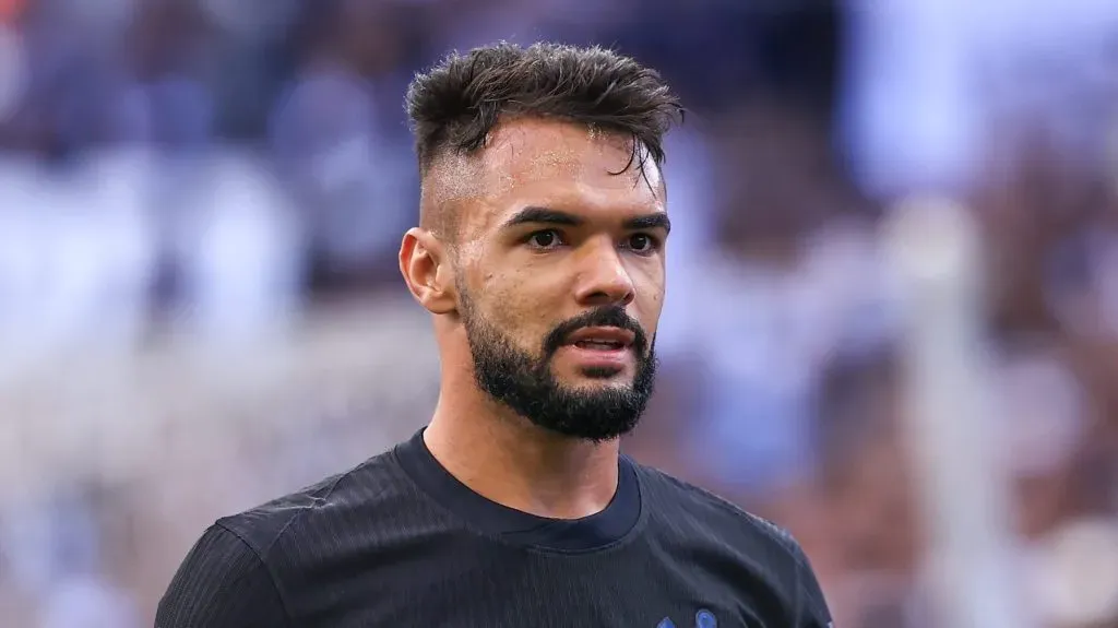 Raniele virou assunto - Foto: Marcello Zambrana/AGIF.