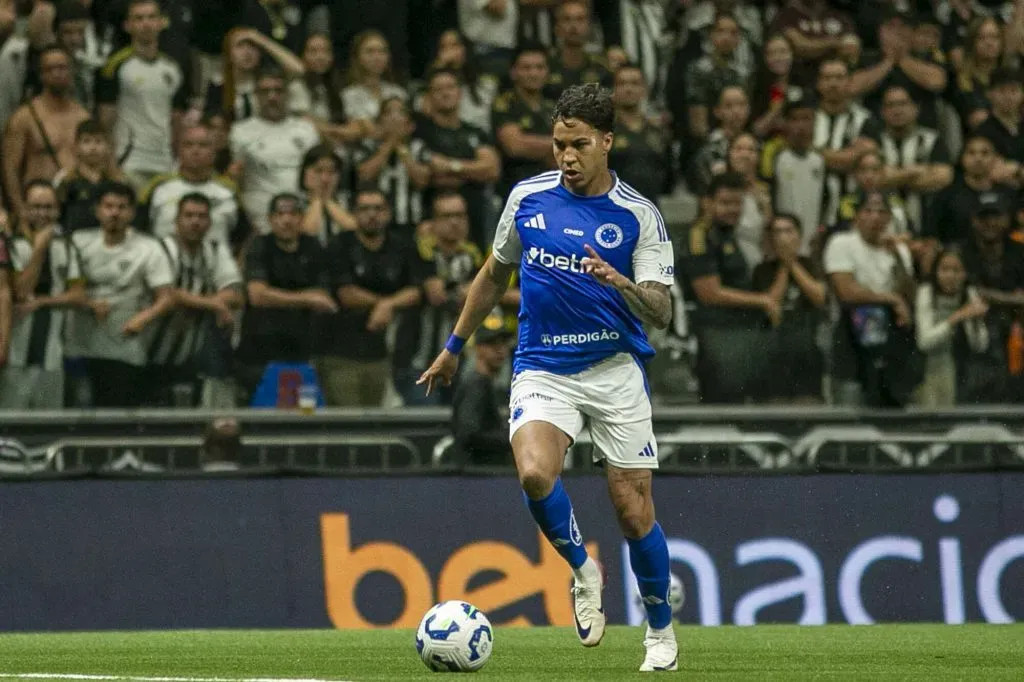 Kaio Jorge jogador do Cruzeiro durante partida contra o Atletico-MG – Foto: Fernando Moreno/AGIF