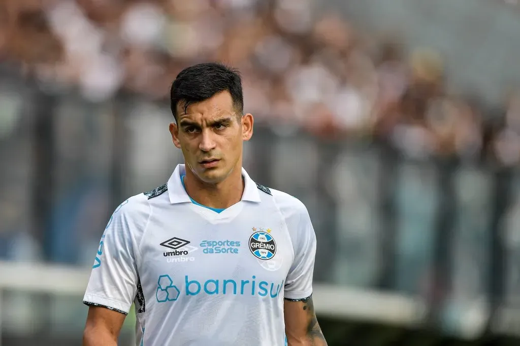 RJ – RIO DE JANEIRO – 14/04/2024 – BRASILEIRO A 2024, VASCO X GREMIO – Cristaldo jogador do Gremio durante partida contra o Vasco no estadio Sao Januario pelo campeonato Brasileiro A 2024. Foto: Thiago Ribeiro/AGIF