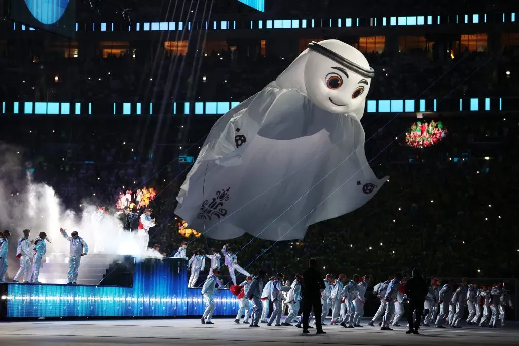 Mascote na abertura da Copa do Mundo de 2022. (Photo by Michael Steele/Getty Images)