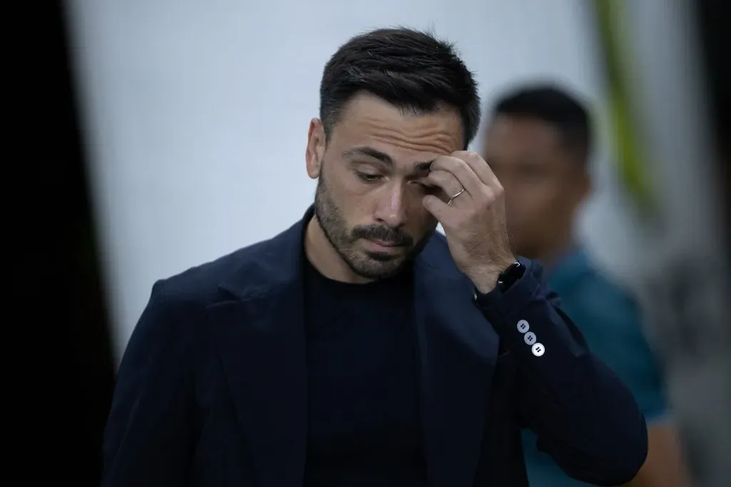 CE – FORTALEZA – 19/10/2025 – BRASILEIRO A 2025, CEARA X BOTAFOGO – davide ancelotti tecnico do Botafogo durante partida contra o Ceara no estadio Castelao pelo campeonato Brasileiro A 2025. Foto: Baggio Rodrigues/AGIF