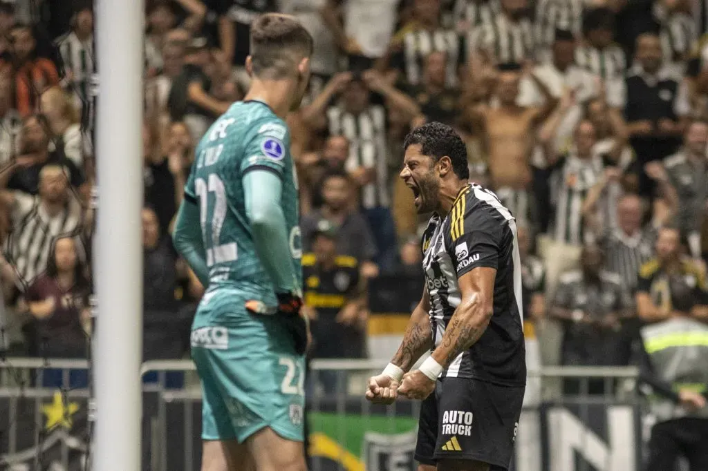 Hulk jogador do Atletico-MG comemora seu gol durante partida contra o Independiente del Valle no estadio Arena MRV pelo campeonato Copa Sul-americana 2025. Foto: Fernando Moreno/AGIF