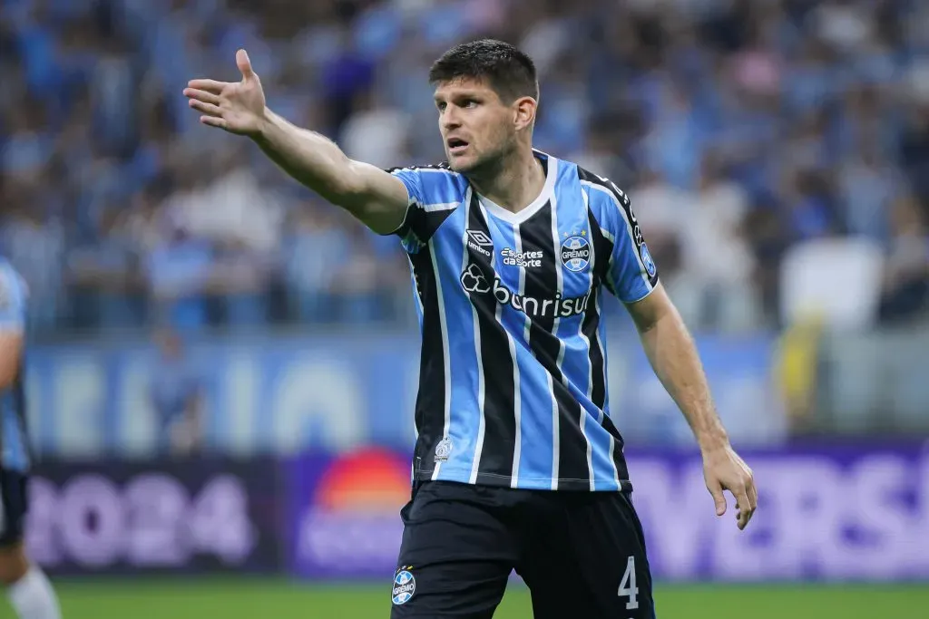 Kannemann jogador do Gremio durante partida contra o Flamengo – Foto: Maxi Franzoi/AGIF