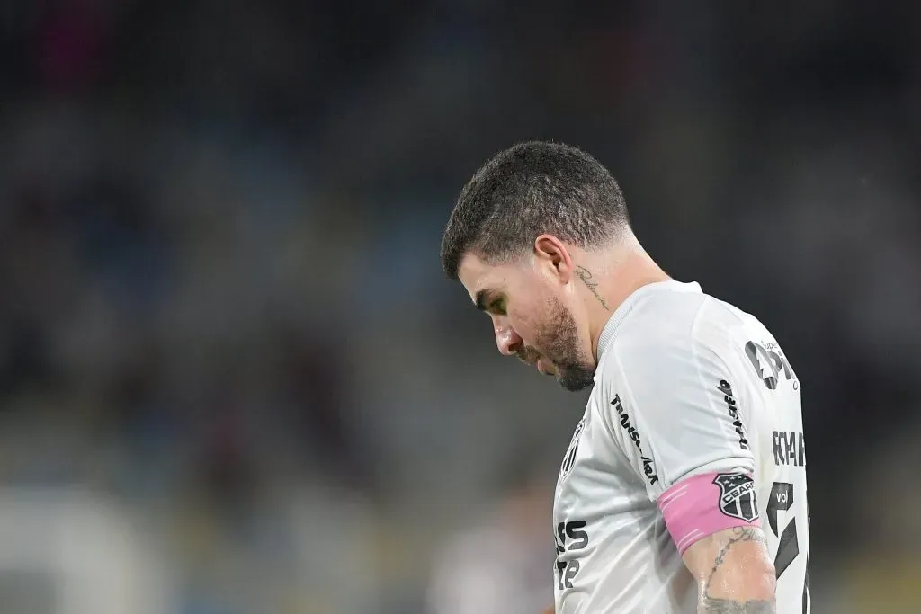 Richardson jogador do Ceara durante partida contra o Fluminense no estadio Maracana pelo campeonato Brasileiro A 2025. Foto: Thiago Ribeiro/AGIF