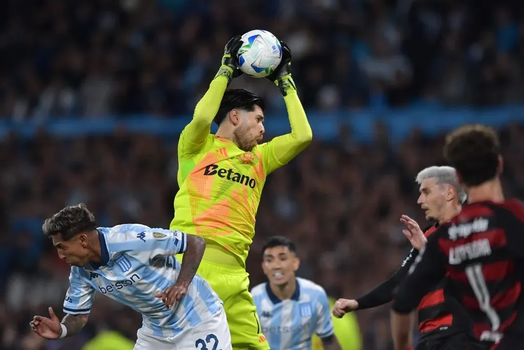 Rossi em campo pelo Flamengo contra o Racing. Foto: Marcelo Endelli/Getty Images