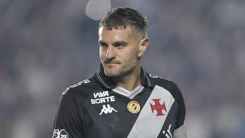 Vegetti será reserva contra o São Paulo – Foto: Thiago Ribeiro/AGIF.