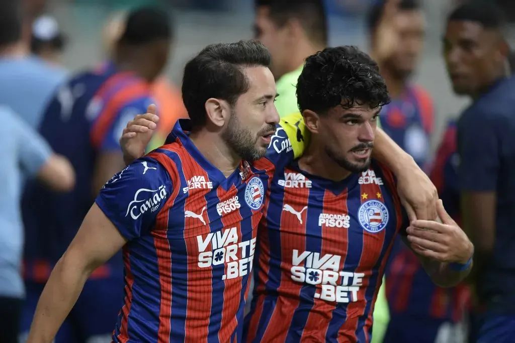 Everton Ribeiro jogador do Bahia comemora gol durante partida contra o Bragantino no estadio Arena Fonte Nova pelo campeonato Brasileiro A 2025. Foto: Jhony Pinho/AGIF