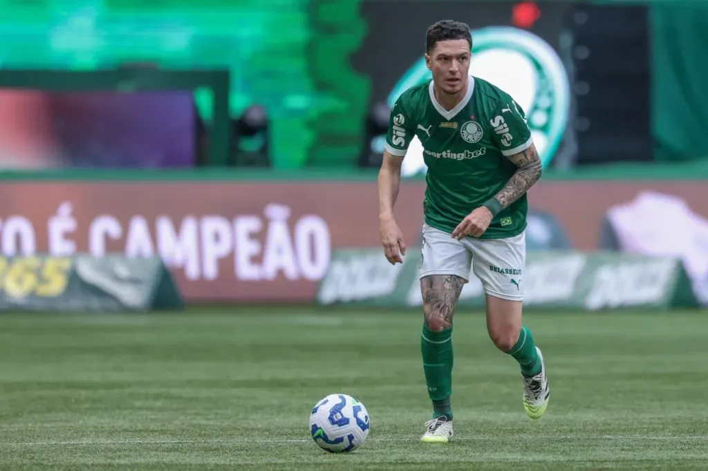 SP – SAO PAULO – 10/08/2025 – BRASILEIRO A 2025, PALMEIRAS X CEARA – Anibal Moreno jogador do Palmeiras durante partida contra o Ceara no estadio Arena Allianz Parque pelo campeonato Brasileiro A 2025. Foto: Marcello Zambrana/AGIF