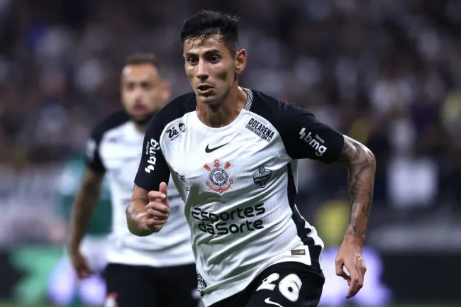 Corinthians deve renovar com o Angileri. Foto: Marcello Zambrana/AGIF