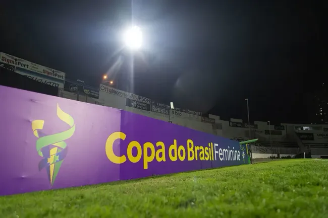 Palmeiras e São Paulo se enfrentaram no estádio Moisés Lucarelli - Foto: Rebeca Reis/Staff Images Woman/CBF