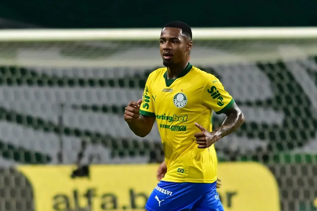 Allan jogador do Palmeiras durante partida contra o Fortaleza no estadio Arena Allianz Parque pelo campeonato Brasileiro A 2025. Foto: Jota Erre/AGIF