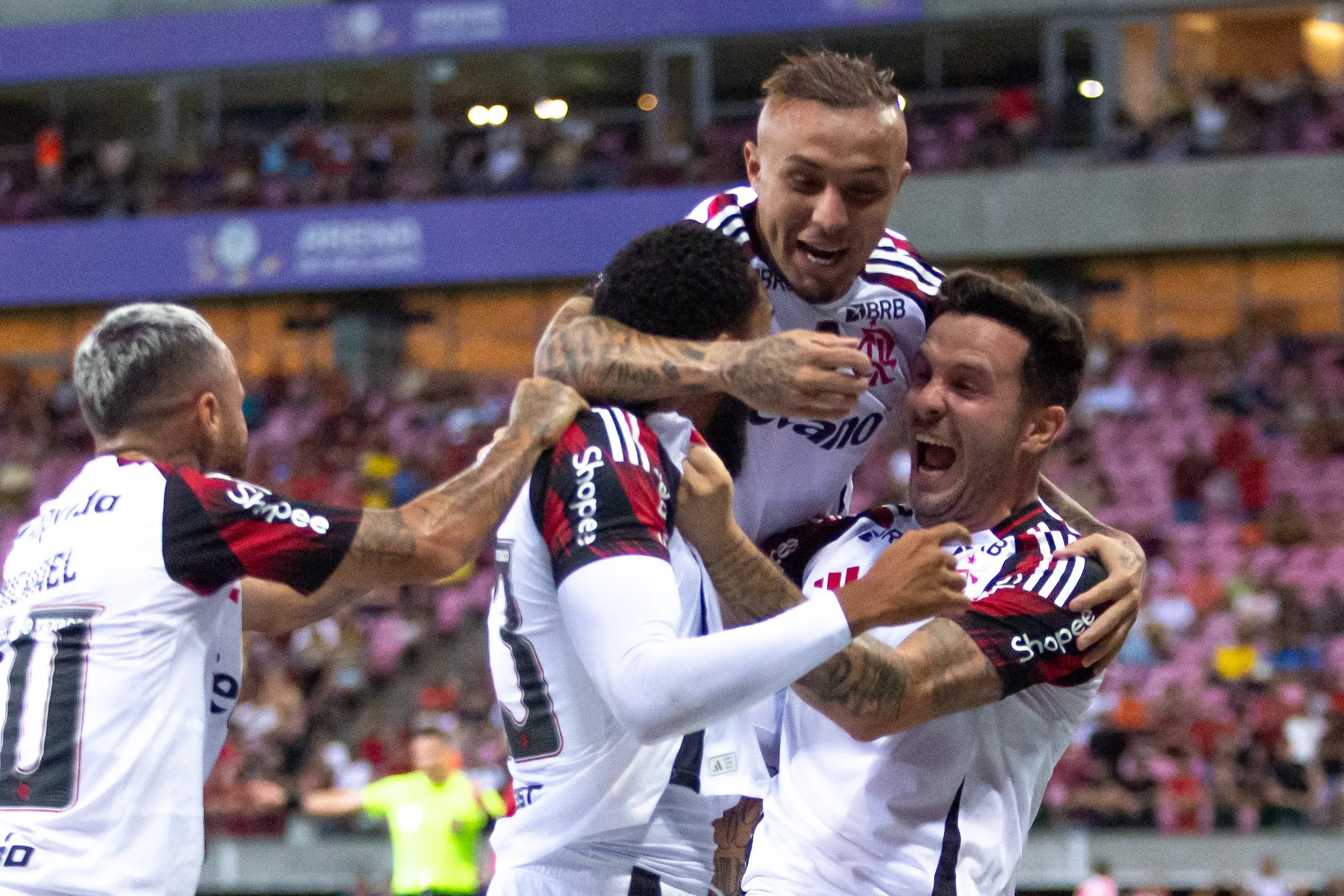 Flamengo atropelou o Sport em Recife. Foto: Rafael Vieira/AGIF