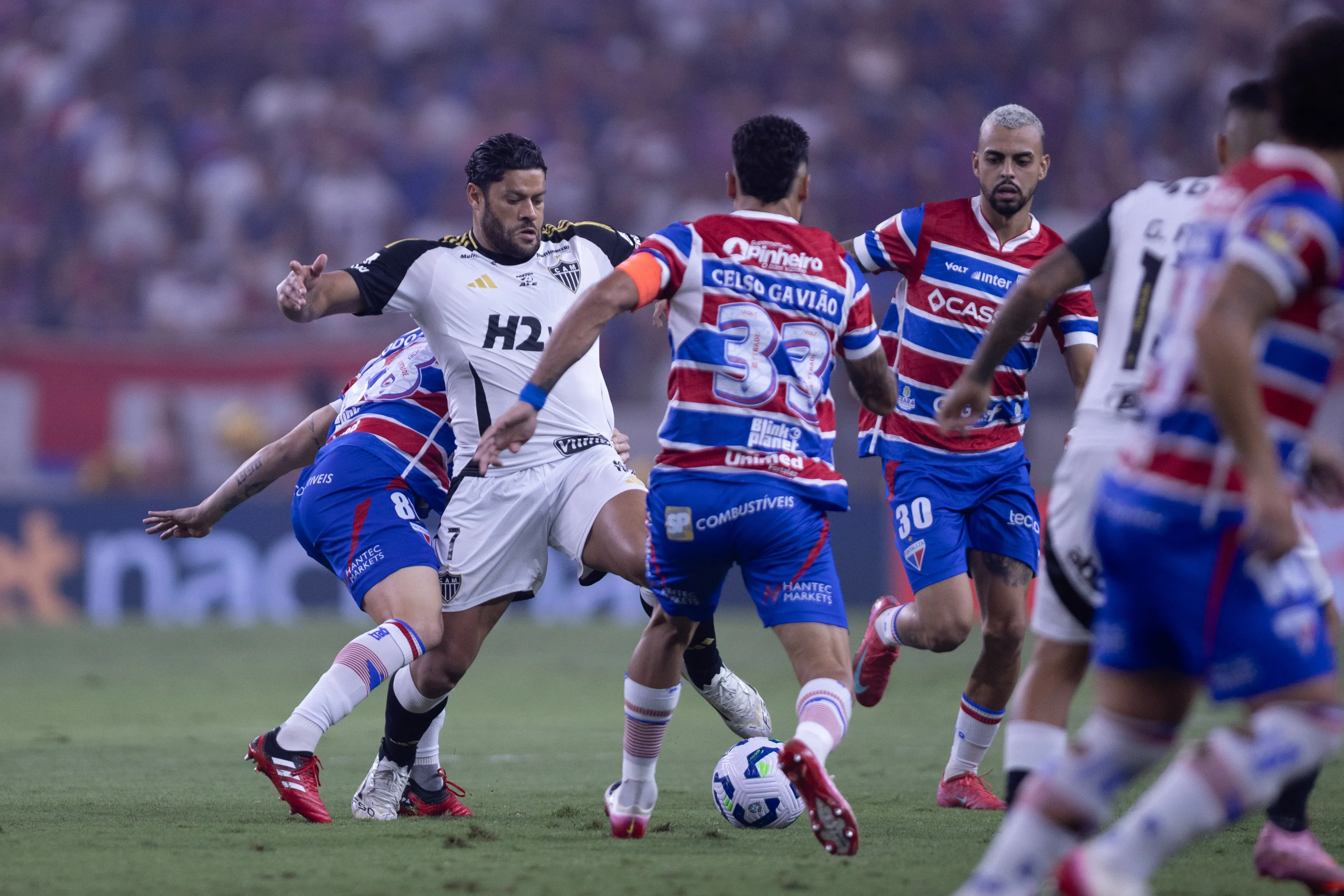 Hulk jogador do Atletico-MG durante partida contra o Fortaleza no estadio Arena Castelao pelo campeonato Brasileiro A 2025. Foto: Baggio Rodrigues/AGIF