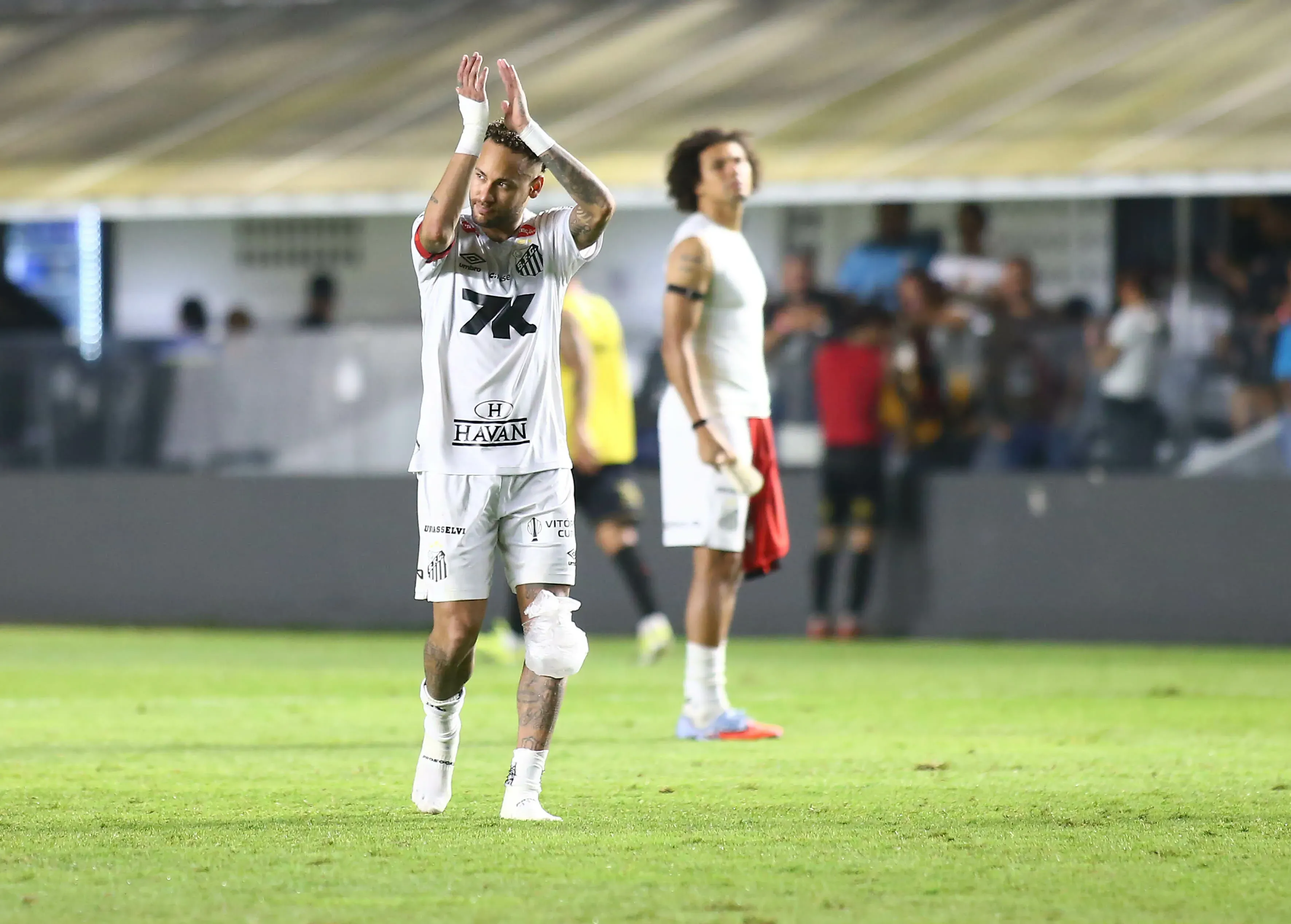 SP – SANTOS – 28/11/2025 – BRASILEIRO A 2025, SANTOS X SPORT – Neymar Jr jogador do Santos durante partida contra o Sport no estadio Vila Belmiro pelo campeonato Brasileiro A 2025. Foto: Mauricio De Souza/AGIF