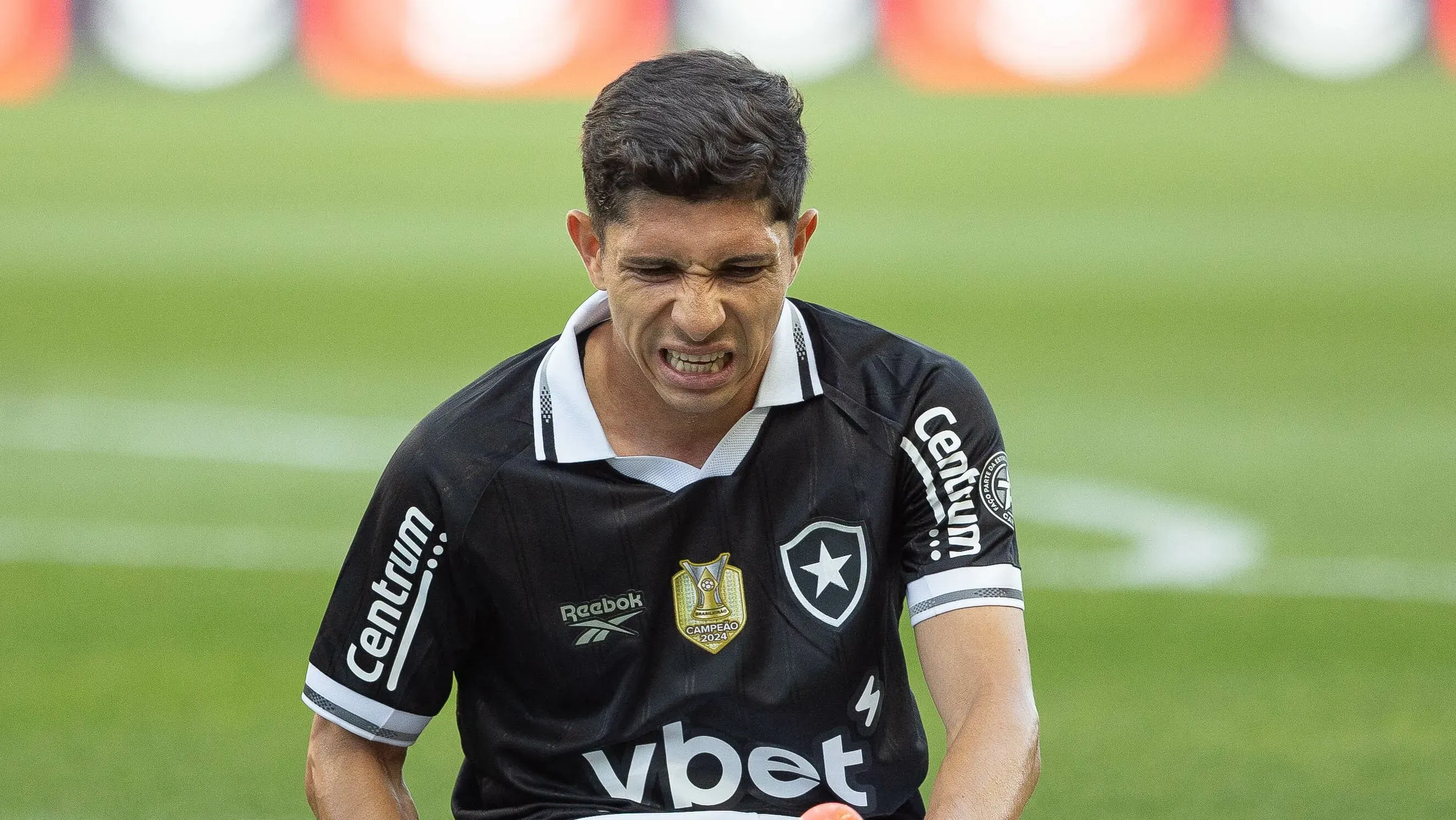 Savarino deve ser desfalque contra o Cruzeiro - Foto: Joisel Amaral/AGIF.