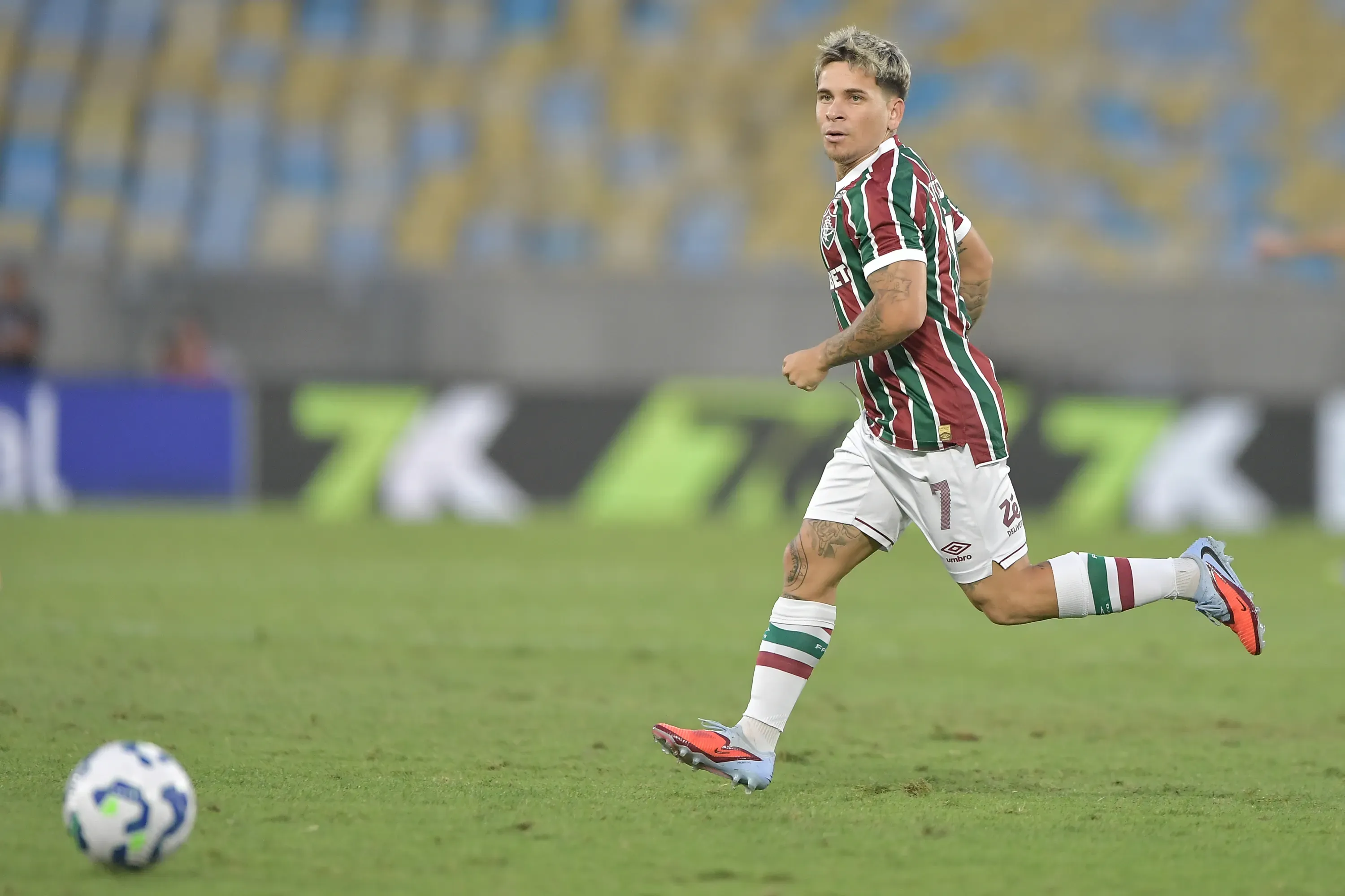 Ex-Grêmio Soteldo em campo pelo Fluminense. Foto: Thiago Ribeiro/AGIF