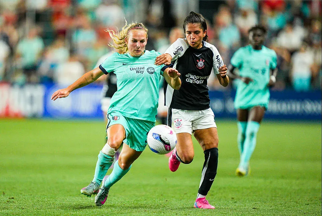 Eudimilla pelo Corinthians