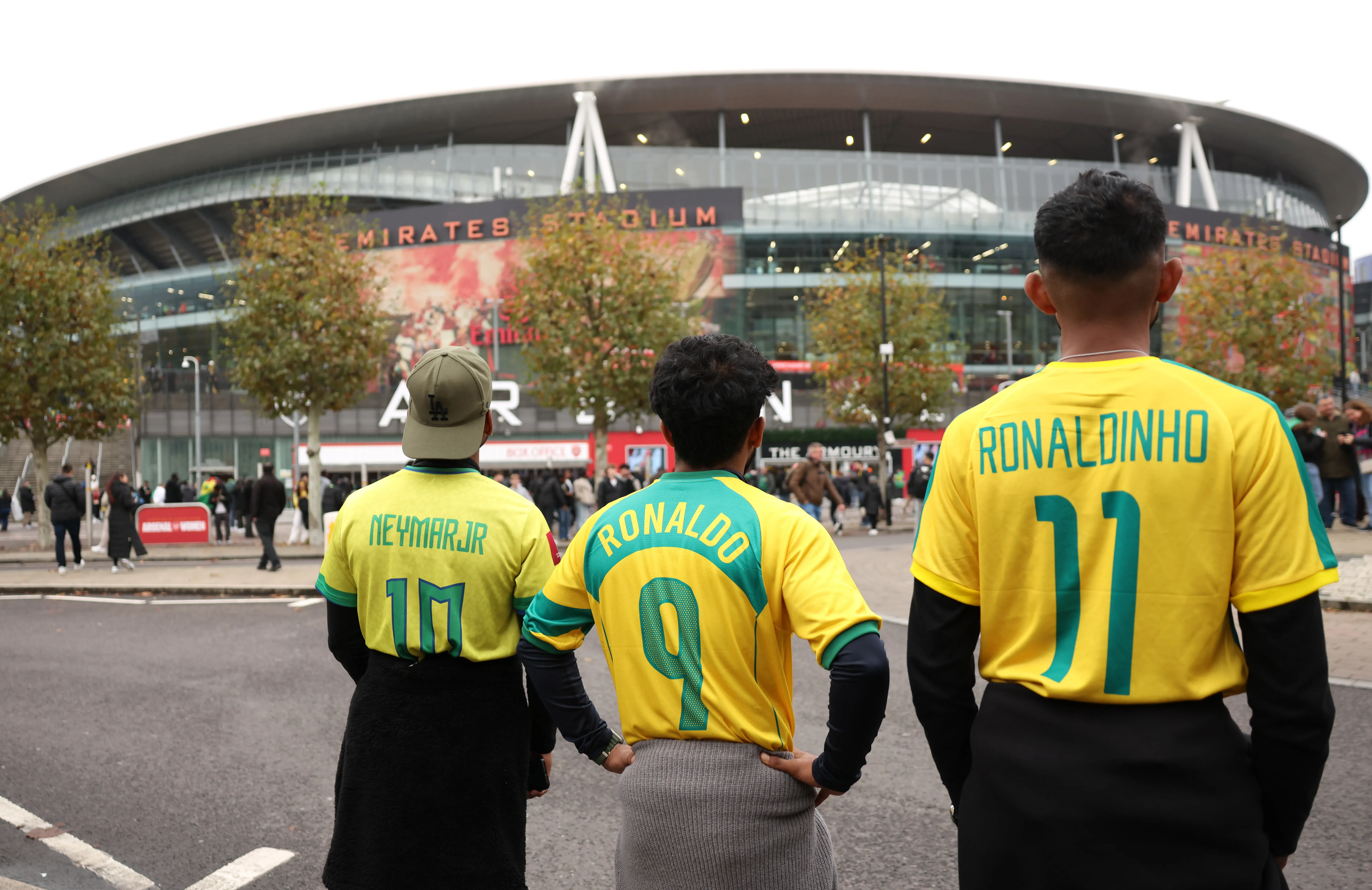 Torcida do Brasil no Emirates Stadium. (Photo by Harry Murphy/Getty Images)