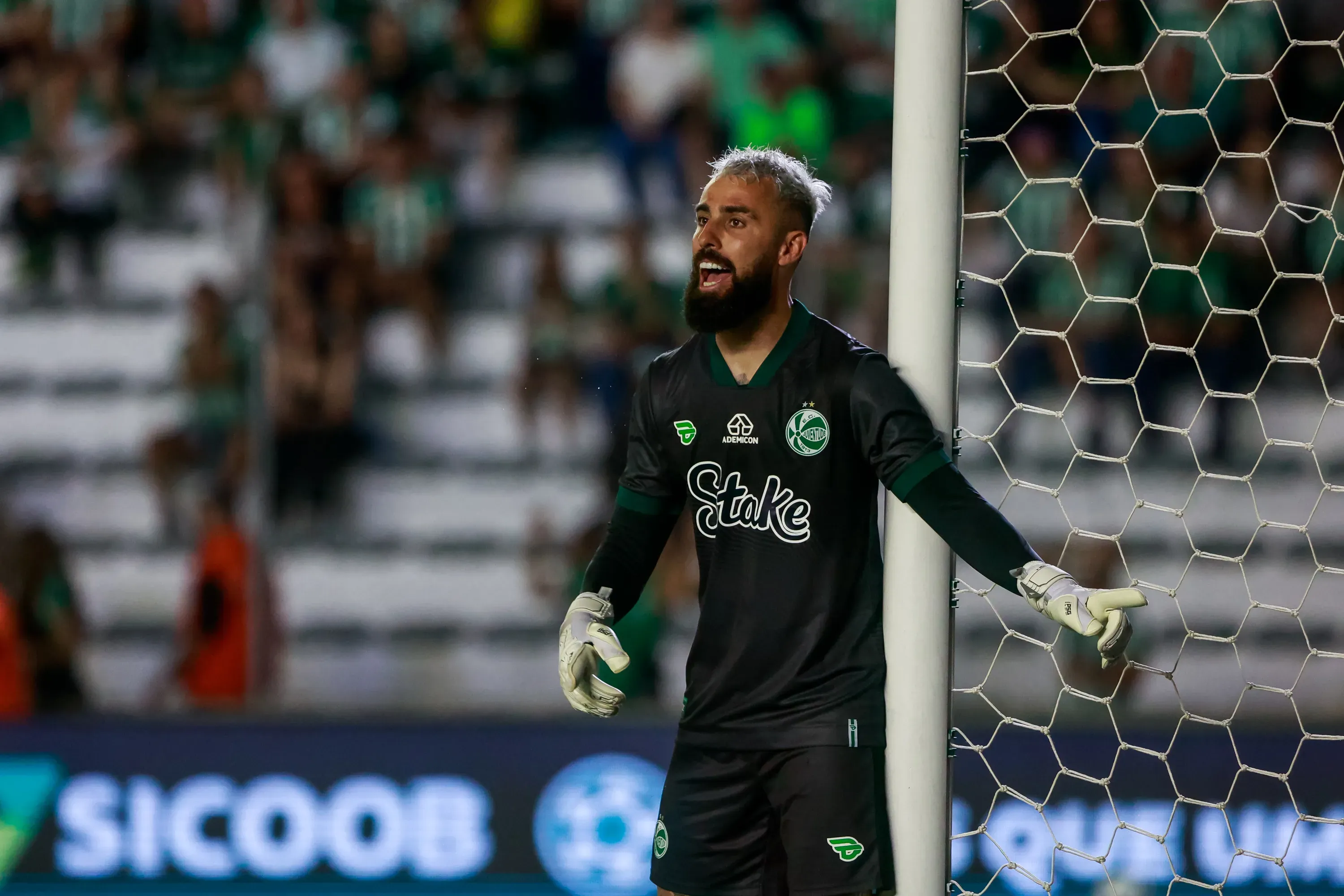 Jandrei atuando no Juventude contra o Bahia – Foto: Luiz Erbes/AGIF