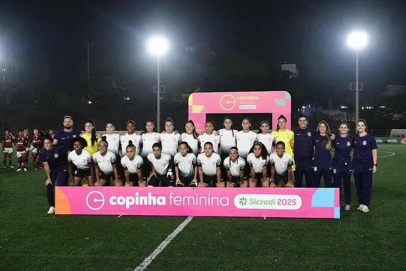 Elenco do Corinthians que disputa a Copinha Feminina - Foto: Alexandre Battibugli/Ag.Paulistão