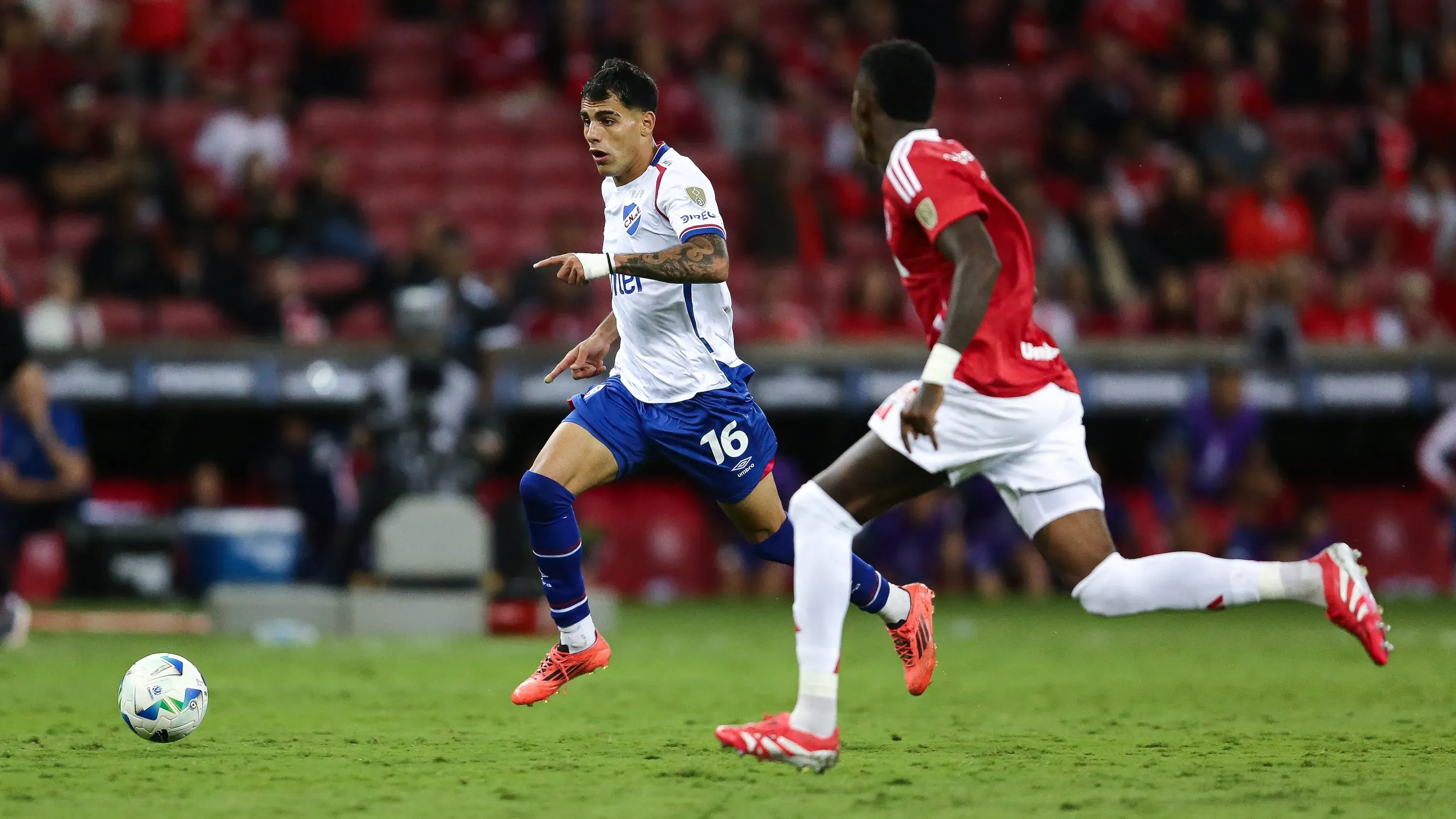 Lucas Villalba virou alvo do Botafogo. Foto: Pedro H. Tesch/Getty Images