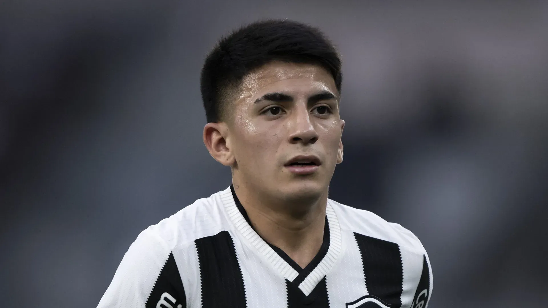 Thiago Almada pelo Botafogo. Foto: Jorge Rodrigues/AGIF
