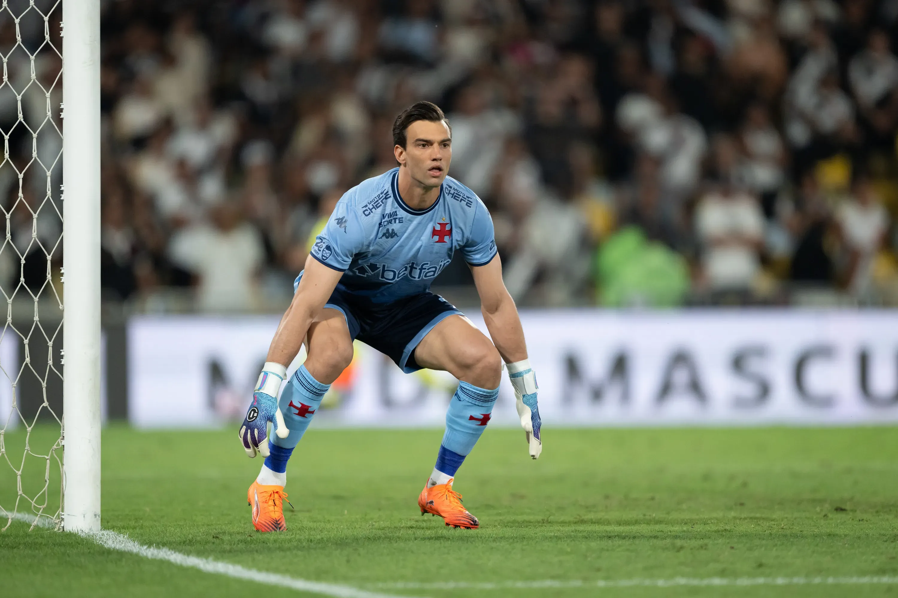 Leo Jardim goleiro do Vasco durante partida contra o Fluminense – Foto: Jorge Rodrigues/AGIF