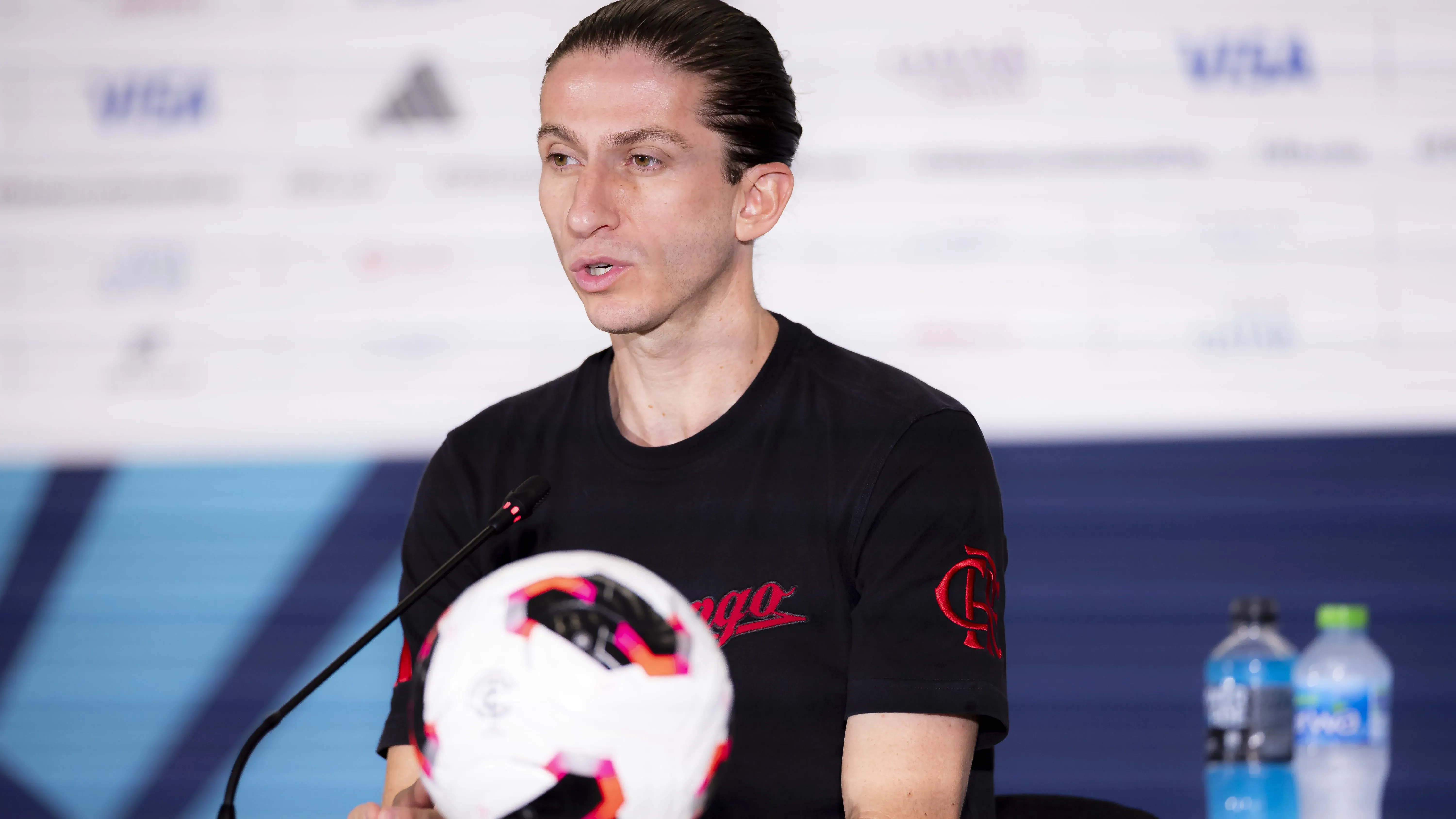 Filipe Luís, técnico do Flamengo. Foto: Adriano Fontes/Flamengo