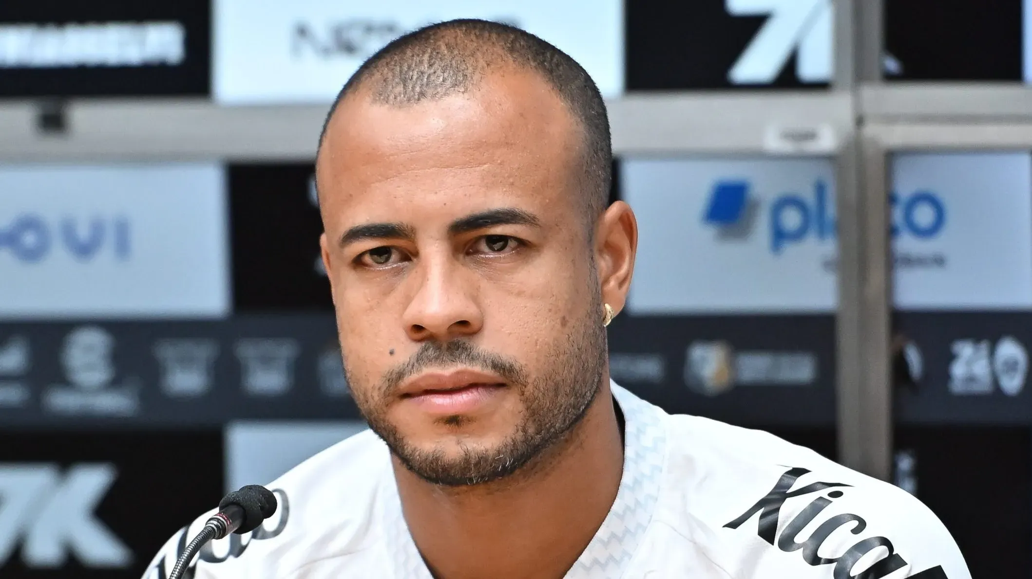 Mayke virou assunto - Foto: Jota Erre/AGIF.