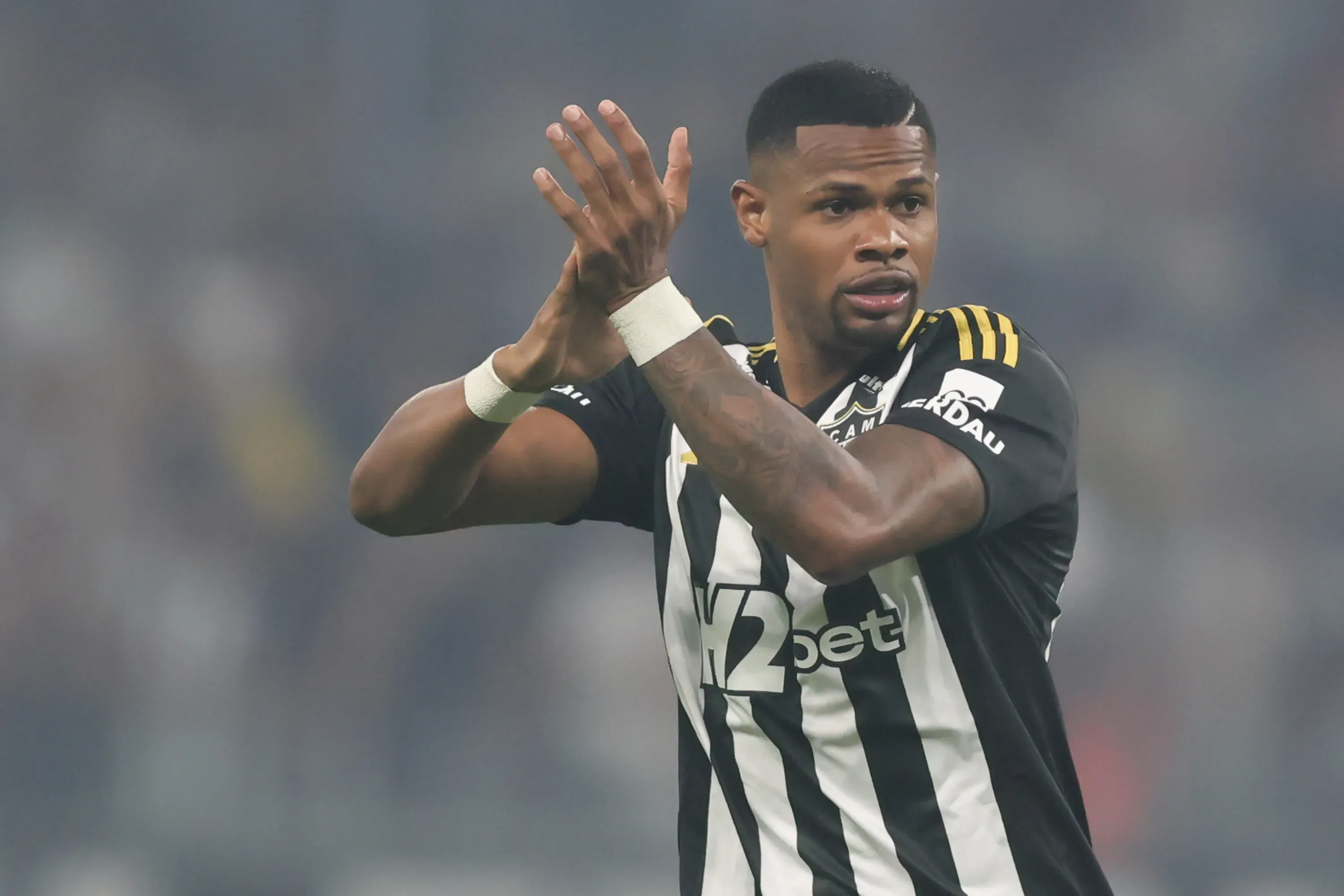 MG – BELO HORIZONTE – 29/01/2025 – MINEIRO 2025, ATLETICO-MG X AMERICA-MG – Junior Santos jogador do Atletico-MG durante partida contra o America-MG no estadio Mineirao pelo campeonato Mineiro 2025. Foto: Gilson Lobo/AGIF