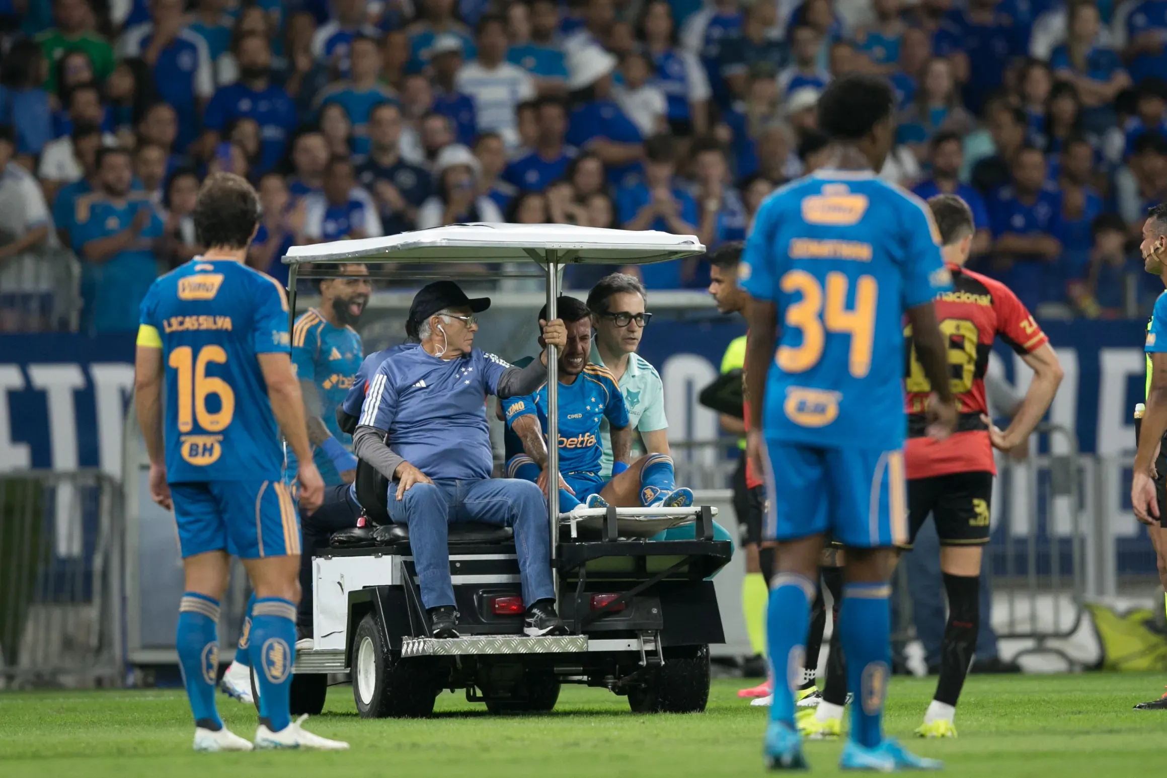 Matheus Henrique sofreu com lesões em 2025. Foto: Marlon Costa/AGIF