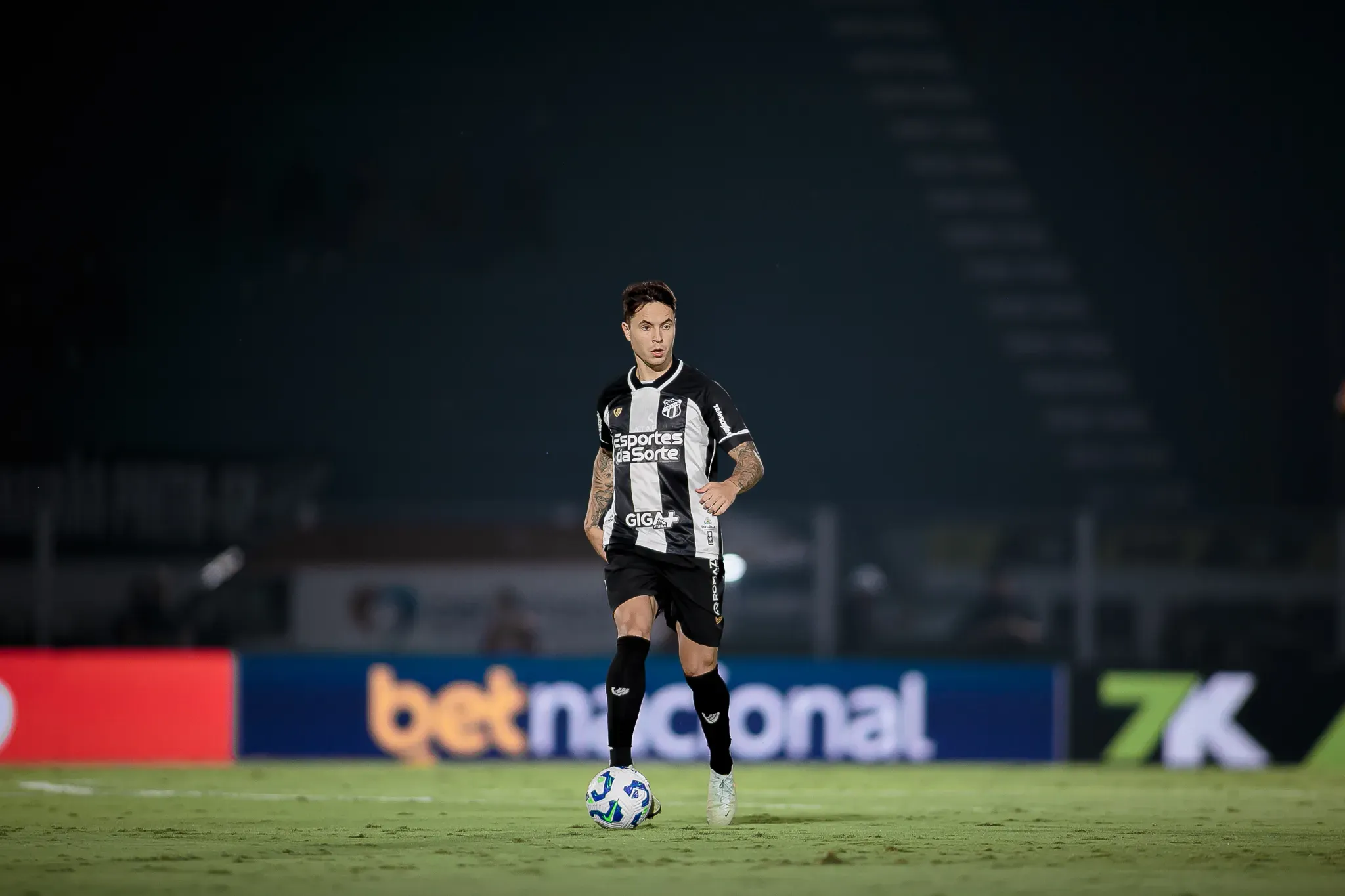 SP – MIRASSOL – 24/11/2025 – BRASILEIRO A 2025, MIRASSOL X CEARA – Zanocelo jogador do Ceara durante partida contra o Mirassol no estadio Jose Maria de Campos Maia pelo campeonato Brasileiro A 2025. Foto: Vinicius Silva/AGIF