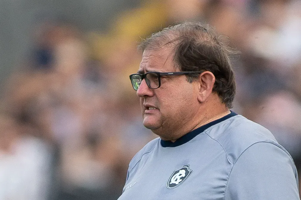 Guto Ferreira tecnico do Remo durante partida contra o Operario no estadio Germano Kruger pelo campeonato Brasileiro B 2025. Foto: Giovani Baccin/AGIF