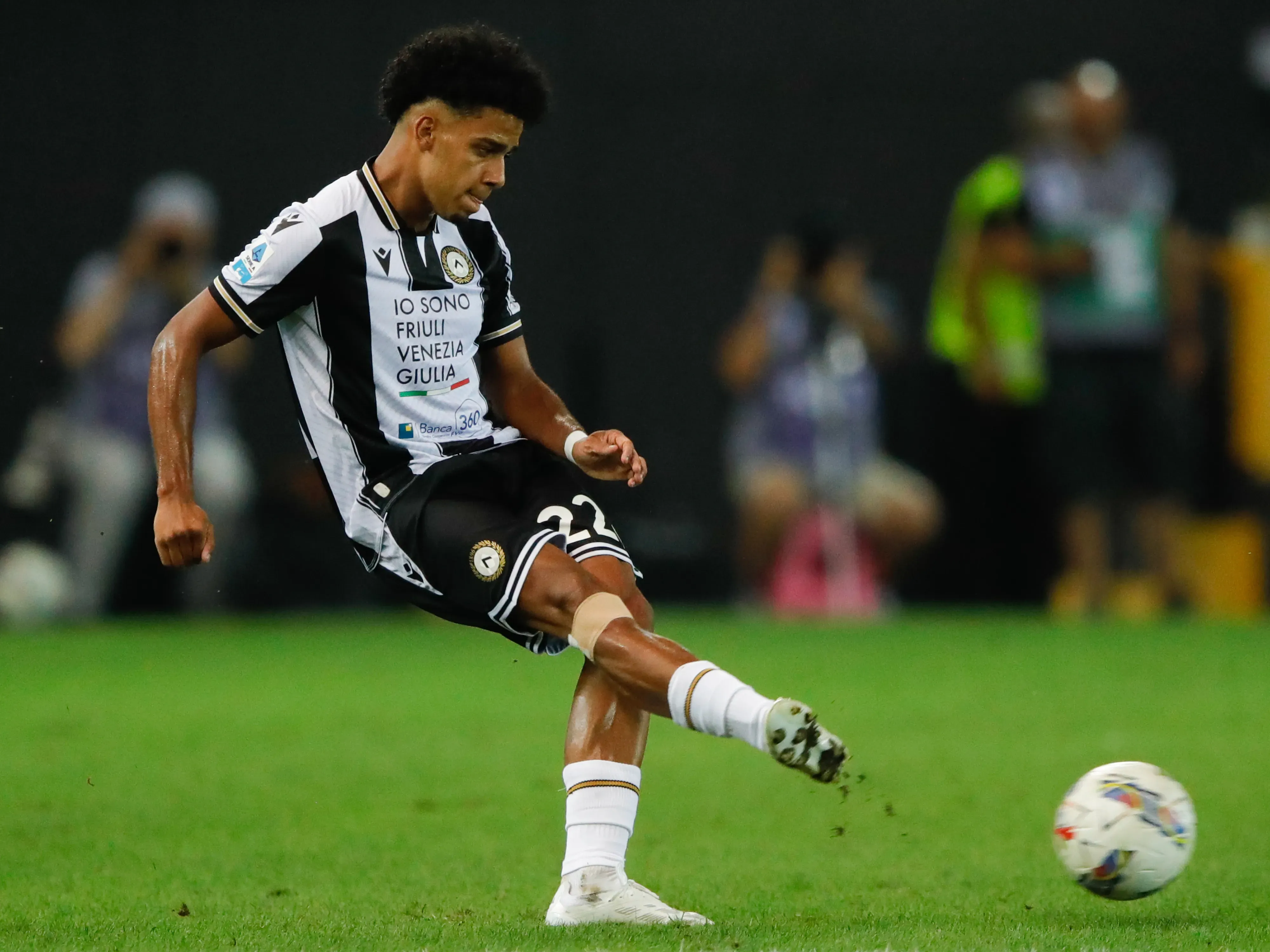 Brenner atuando na Udinese-ITA em 2024 – (Photo by Timothy Rogers/Getty Images)